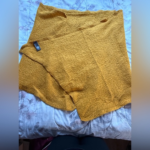 Vince Camuto Cover Up - Picture 1 of 4